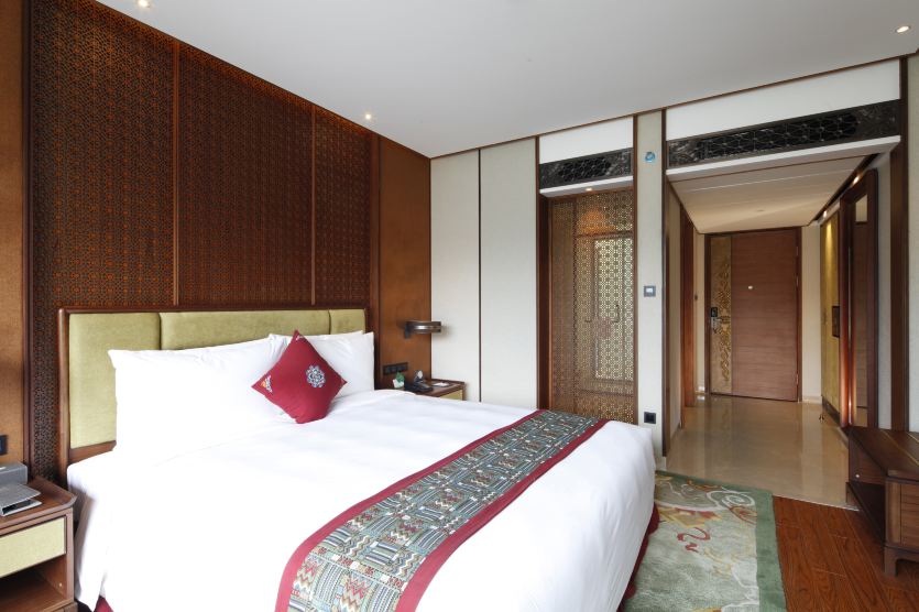 Grand House Tingyue LinzhiHotel Overview