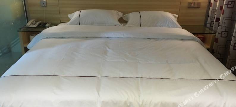 深圳鸿泰商务宾馆(向西村地铁站店)图片