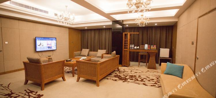 鼎好W酒店(高州城东客运站店)图片