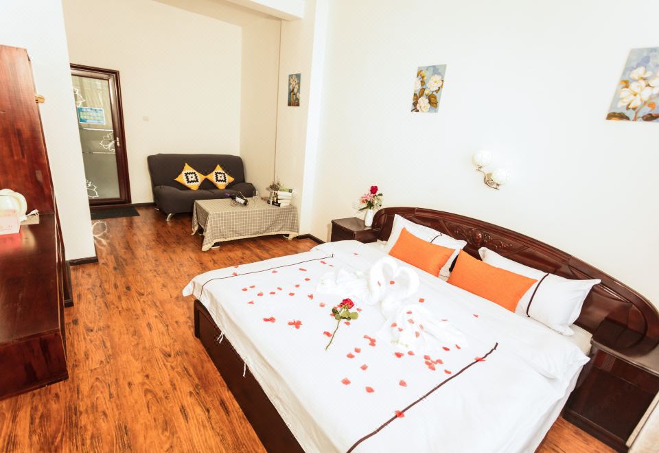  Hotel Overview