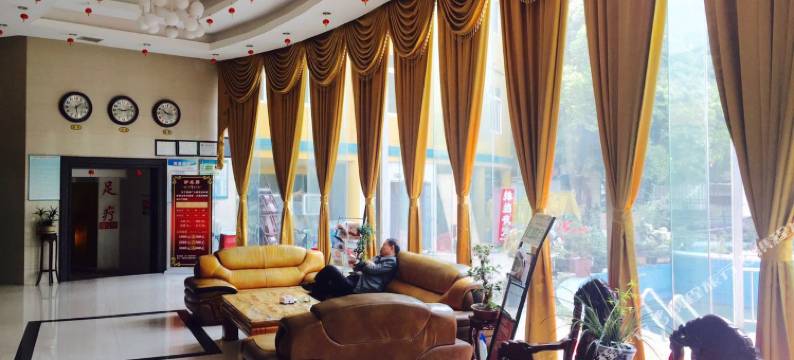 渔家厨坊酒店(钟家村拦江路地铁站店)图片