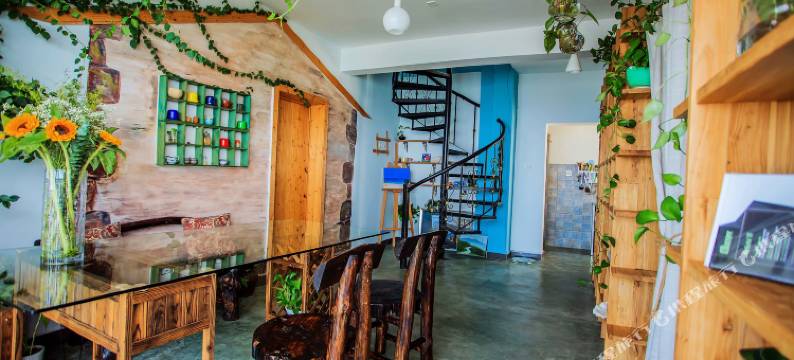 三亚面朝大海海景客栈图片