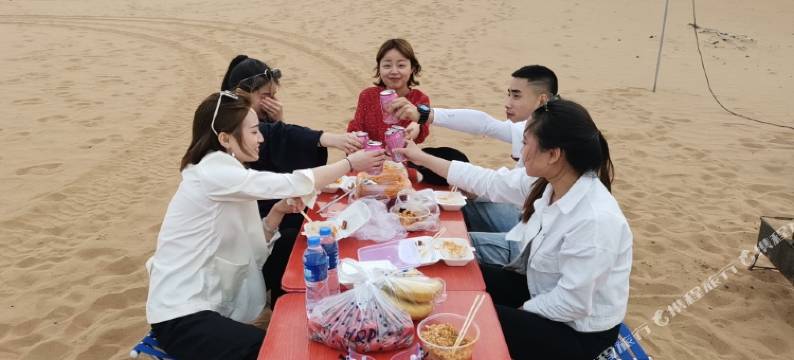 中卫大漠槐花吟青年旅舍图片