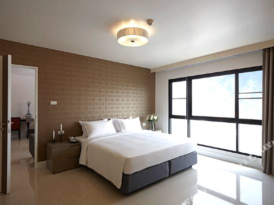 帕拉索@羅查達12酒店