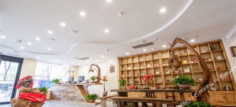 亿麒品质酒店(西宁莫家街湟光十字店)图片