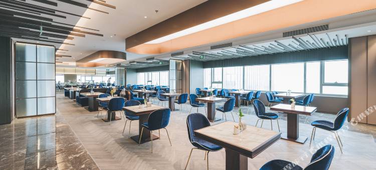 深圳罗湖水贝IBC亚朵酒店图片