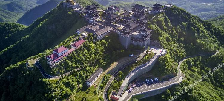 随县大洪山绿林山庄图片