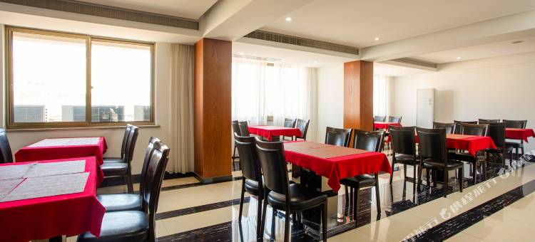 艺龙瑞云酒店(天台山高铁站店)图片