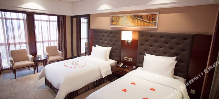 金龙玉凤饭店(常德欢乐城高铁站店)图片