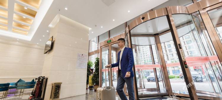 鹏朵岚枫酒店图片