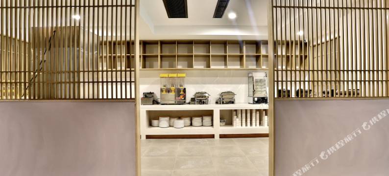 杭州临平天都城柏豪酒店(黄鹤山地铁站店)图片