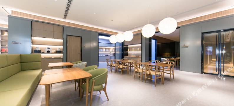 宿适轻奢酒店(上海外滩城隍庙店)图片