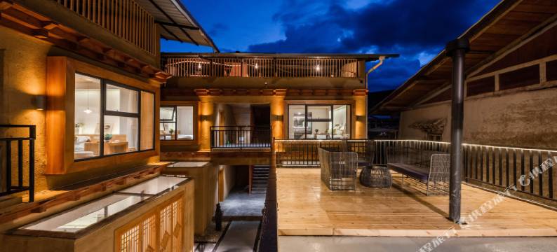 香格里拉青泽木舍客栈图片