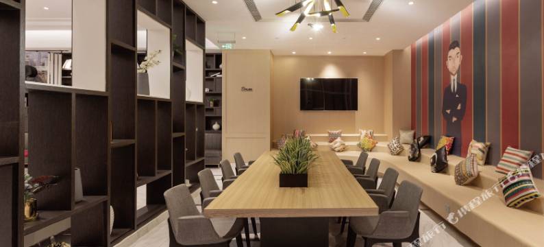 郑州高铁东站RELAX瑞莱熙酒店图片