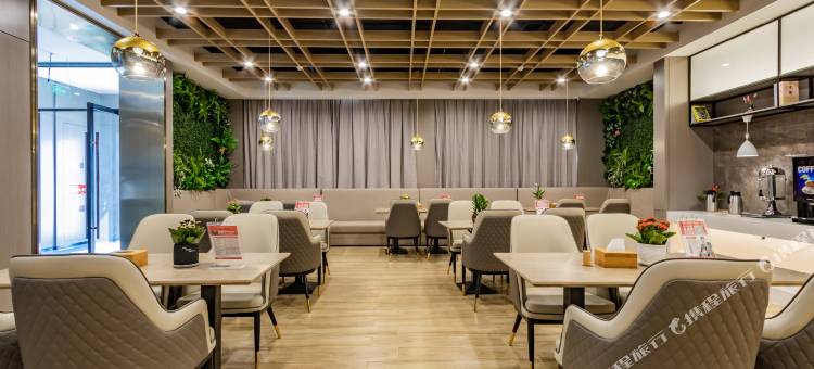 格雅酒店(海盐吾悦广场观海园酒店)图片