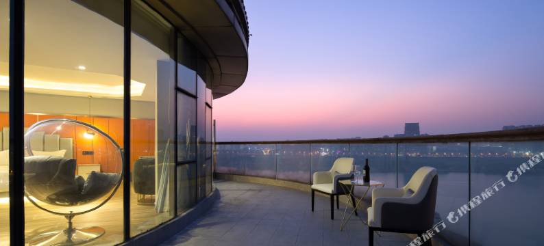 思漫江景轻奢酒店图片