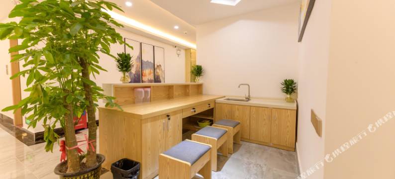 佛山盛利业公寓(容桂站店)图片