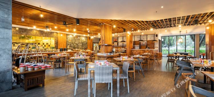 阿斯顿安耶尔海滩酒店(Aston Anyer Beach Hotel)图片