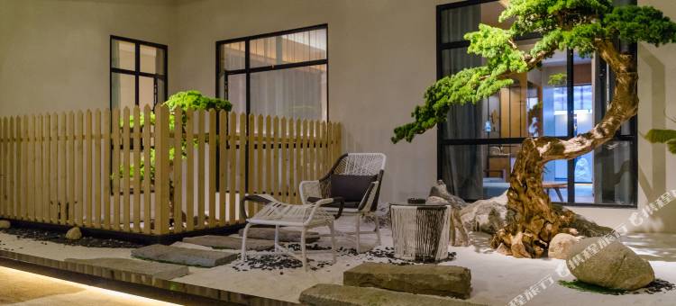 鸥凯雅风酒店(建业凯旋广场医圣祠店)图片