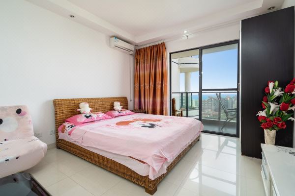 三亚碧海金滩海景度假公寓三亚湾路分店(三亚湾路分店)以及酒店预订