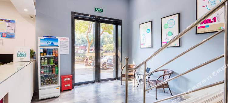 易佰良品酒店(南京迈皋桥地铁店)图片