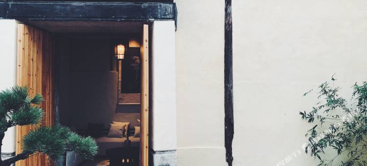 浔书坊・InkRiverside・临河设计师民宿(南浔古镇景区内百间楼店)图片