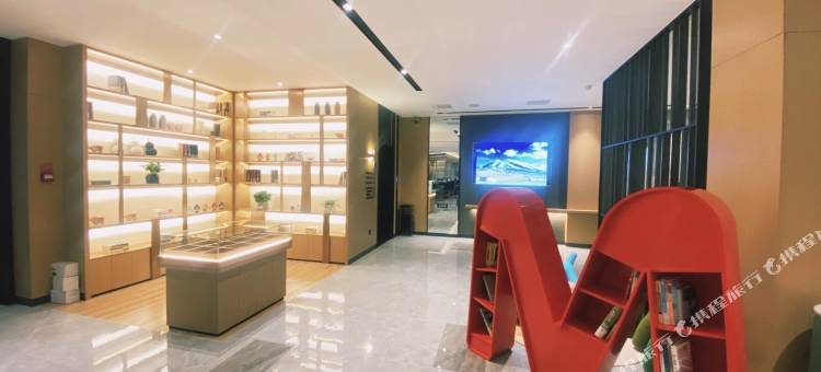 摩登四季酒店(乌鲁木齐国际机场德港万达店)图片
