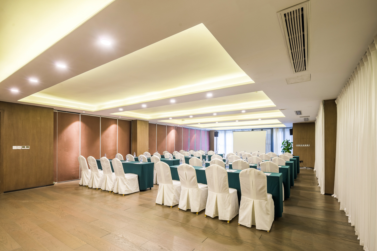 Chengdu Chanyi Jincheng Courtyard Hotel Over view