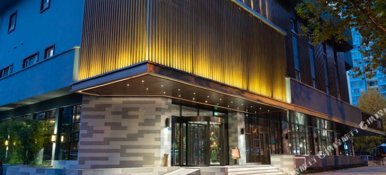 丽顿华居酒店(武汉汉口江滩解放公园路店)图片