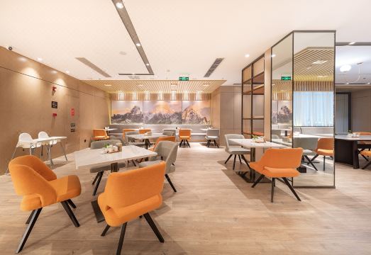 Atour Hotel (Chengdu Chunxi Road Shuncheng Street) Hotel Overview