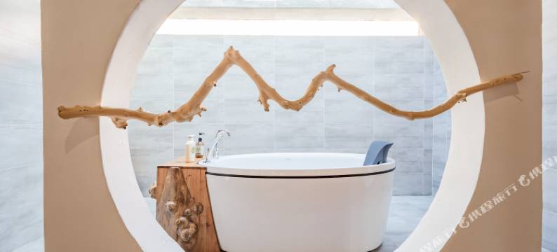 拙雅度假温泉山墅(腾冲和顺古镇陷河湿地店)图片