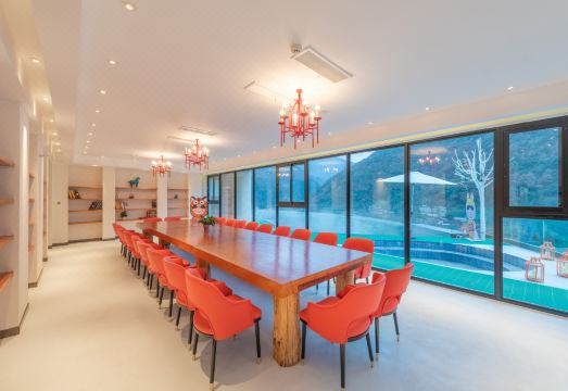 Hailuogou Long March Hotel (Moxi Ancient Town) Hotel Overview