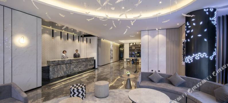 景莱·轻奢酒店(上海站武宁路地铁站店)图片