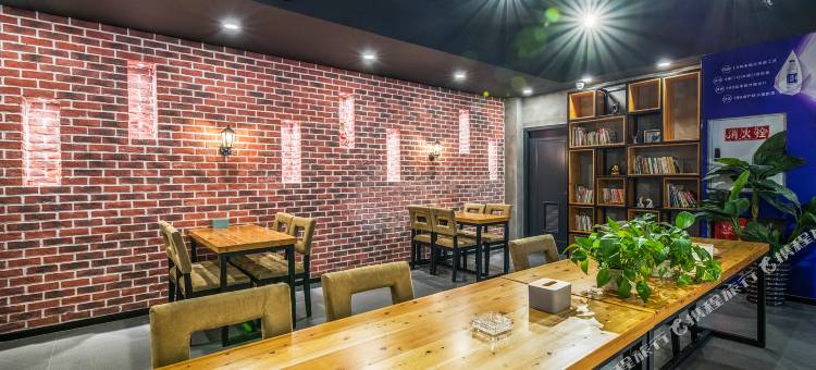 四信酒店(重庆大龙山松石大道店)图片