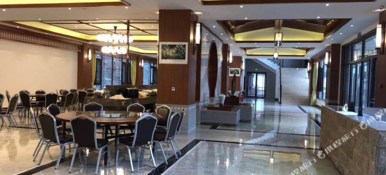 瓦屋仙居.珙桐山庄图片