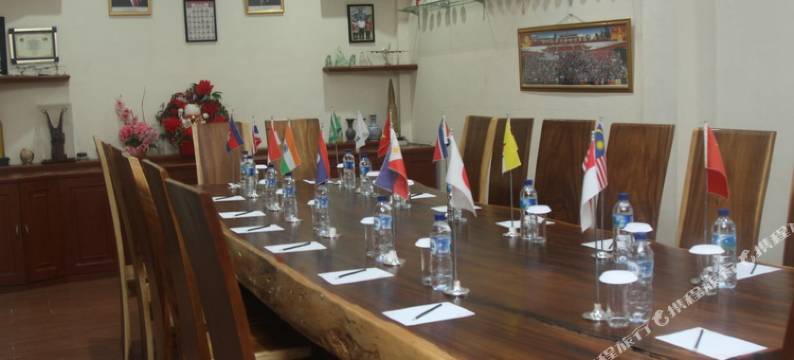 瓜拉纳穆铜丝旅馆(Thong's Inn Hotel Kualanamu)图片