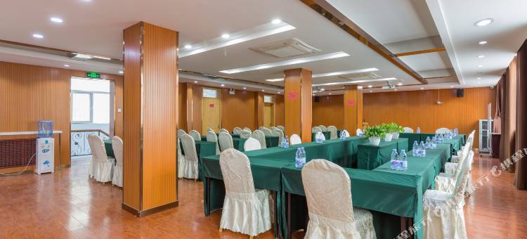 睿柏·云酒店(衡水火车站人民路榕花大街店)图片