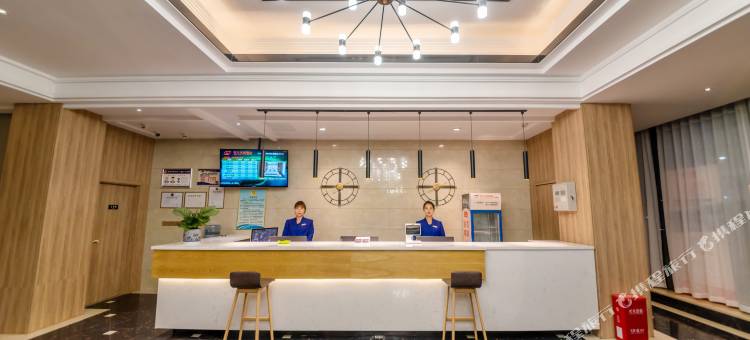 昆仑乐居酒店(郑州新密中强光年城市广场店)图片