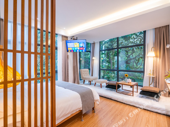 一湖归心客栈(潮州古城牌坊街店)