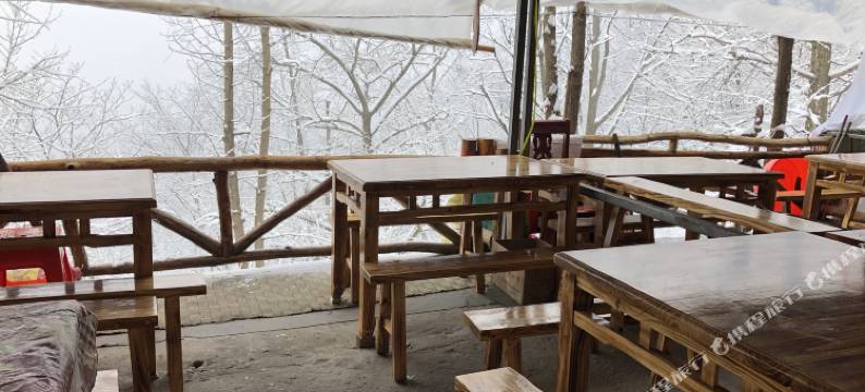 武当山华荣山庄图片