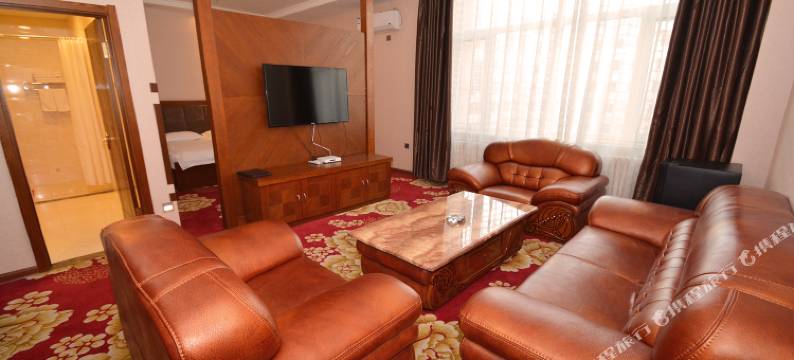 江畔商务宾馆(哈尔滨中华巴洛克店)图片