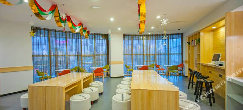 格盟酒店(重庆解放碑步行街洪崖洞店)图片