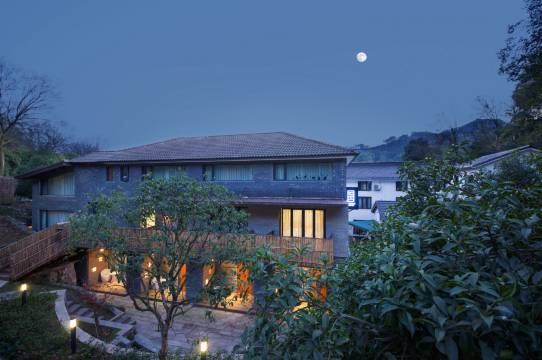 杭州一色山墅(西湖风景区店)