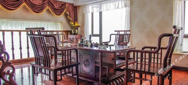 峨眉山亨堡酒店图片