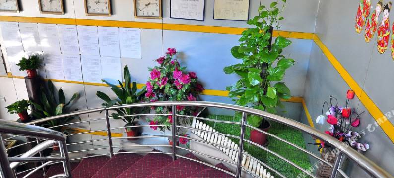 合罗轻酒店(广州大沙地地铁站店)图片