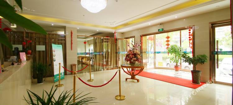 怡豪酒店(惠南地铁站店)图片