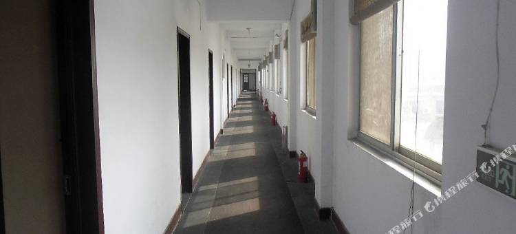 鸿运宾馆(洛阳火车站店)图片