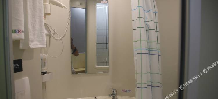 易佰济南火车站彩虹店图片