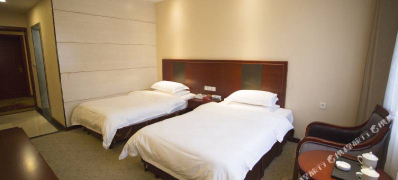 西乡山河大酒店图片