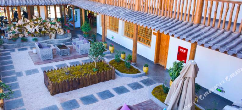 泸沽湖映月湖畔客栈图片